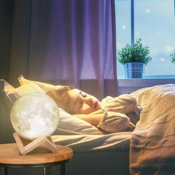 Ночник светящаяся луна Moon Lamp 13 см, Ночник для ребенка на ночь, Ночник для хорошего сна ребенка