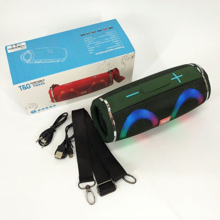Портативная колонка TG642 с RGB подсветкой и ремешком, громкая блютуз колонка. Цвет: зеленый
