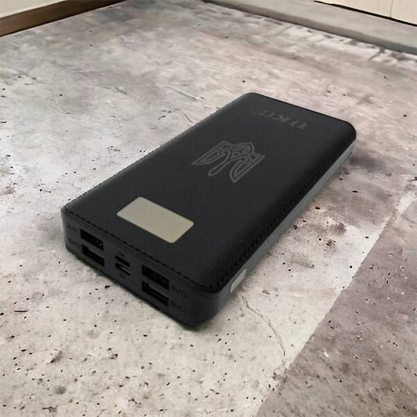 Аккумулятор портативный павербанк POWER BANK UKC ART-4148/4204. 50000mah, 4USB, внешний аккумулятор