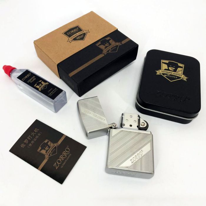 Зажигалка бензиновая Zorro HL-365, зажигалка подарочная сувенирная, зажигалка в подарок. Цвет: серебряный