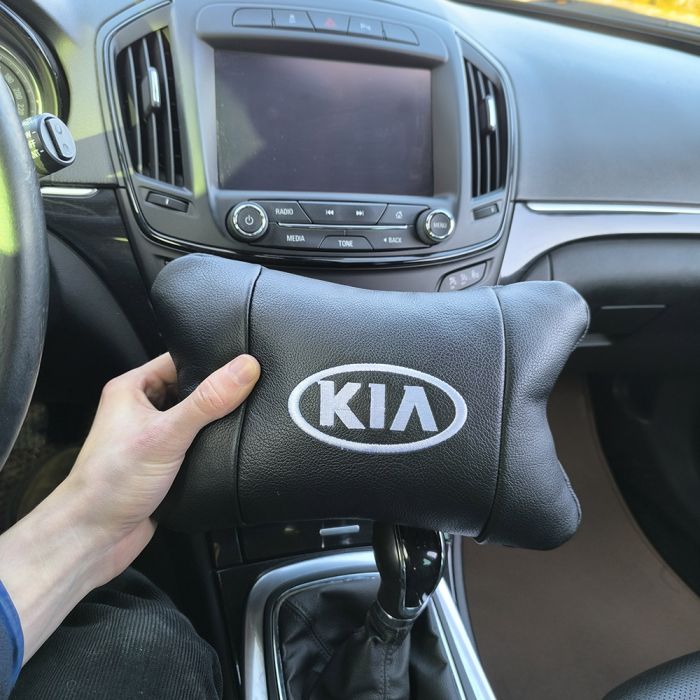 Автодушки 2 шт на подголовник Kia/Киа, натуральная кожа, черные, Подголовник для авто с комфортом