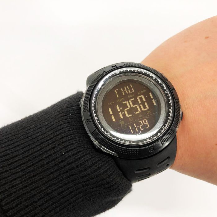 Часы наручные мужские SKMEI 2070BK BLACK, водостойкие тактические часы. Цвет: черный