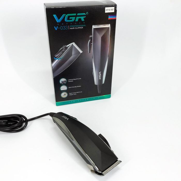 Профессиональная машинка для стрижки волос VGR V-033 с функцией триммера и 4 насадками