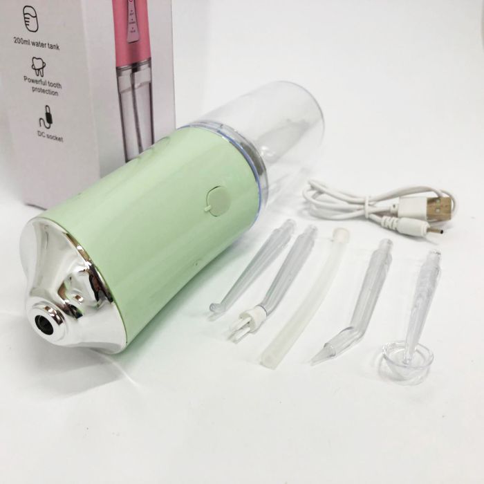 Ирригатор для чистки зубов и полости рта Oral Irrigator с аккумулятором и сменными насадками. Цвет: зеленый