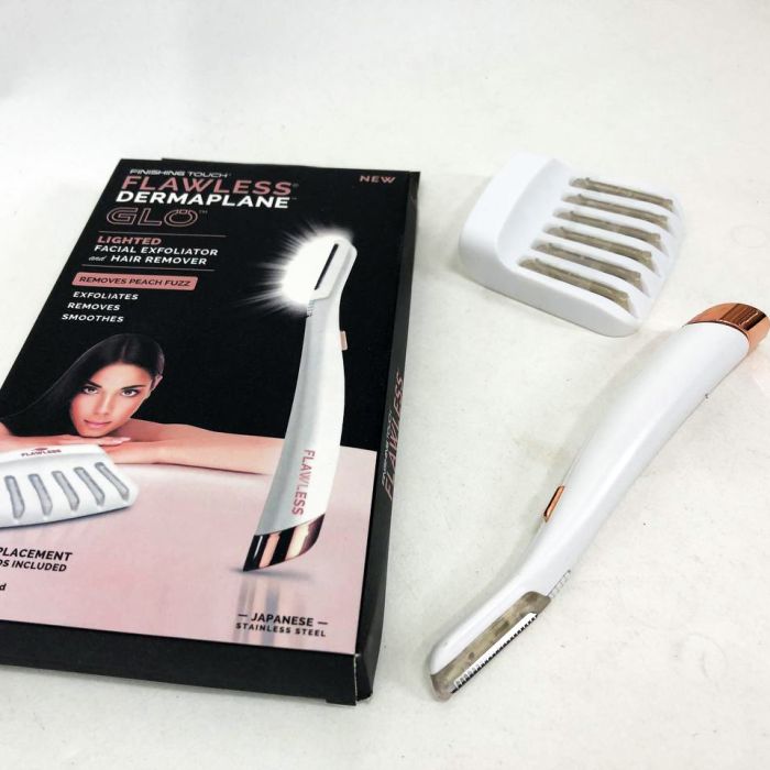 Триммер-эпилятор женский для лица Flawless Dermaplane Glo, эпилятор для интимных зон