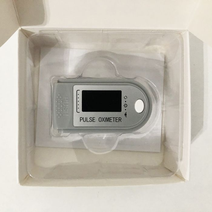 Пульсоксиметр FINGERTIP PULSE Oximeter SP07