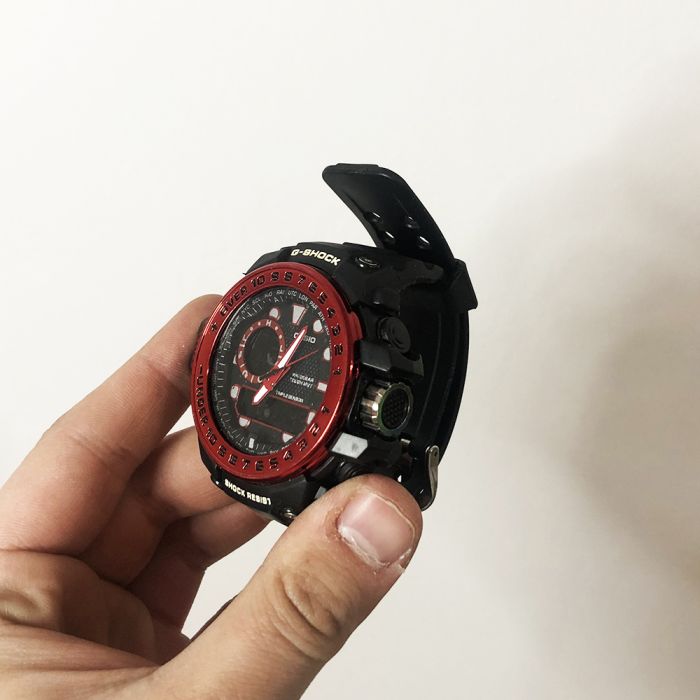 Часы наручные G-SHOCK GWN-1000GB. Цвет: красный