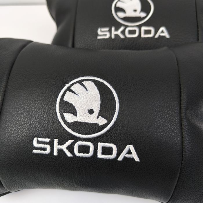 Автомобильные подушки 2 шт на подголовник Skoda / Вред, из натуральной кожи, стильный аксессуар для вашего авто