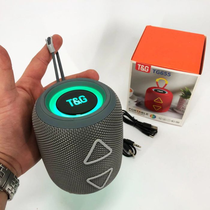 Портативная колонка TG655 5W с RGB подсветкой и ремешком, Громкая блютуз колонка. Цвет: серый