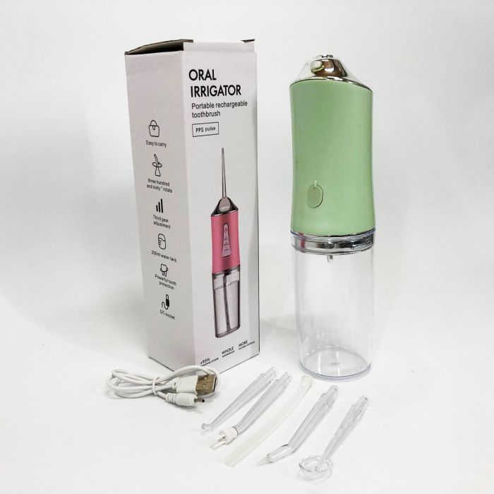 Ирригатор для чистки зубов и полости рта Oral Irrigator с аккумулятором и сменными насадками. Цвет: зеленый