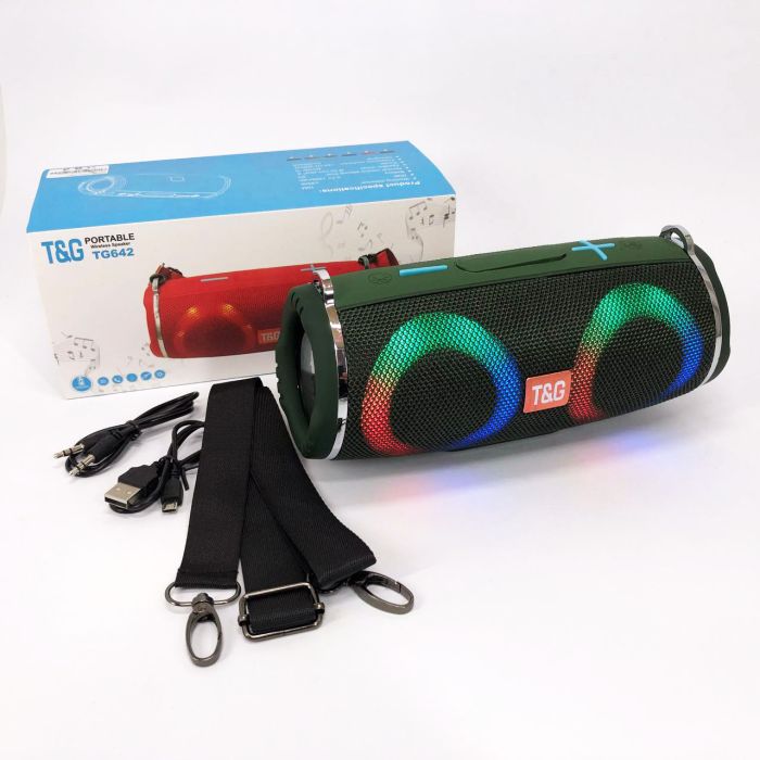 Портативная колонка TG642 с RGB подсветкой и ремешком, громкая блютуз колонка. Цвет: зеленый