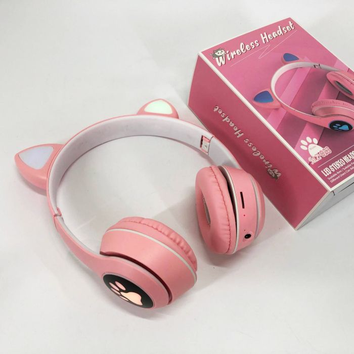 Беспроводные наушники с кошачьими ушками и RGB подсветкой Cat VZV 23M. Цвет: розовый